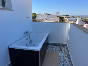 ALZIRA BONITA APARTAMENTO CON TERRAZA Y JACUZZi EXTERIOR